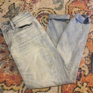 Denizen Levi’s boyfriend jeans